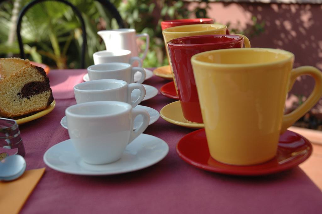 Couette-café Liana 2*